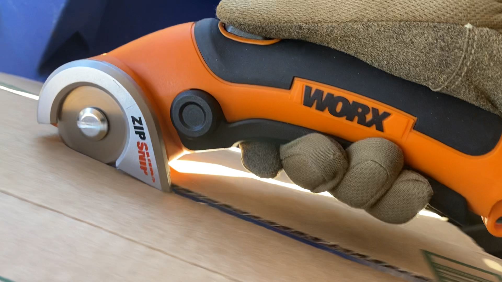 Worx Zip Snip Cordless 4-Volt Rotary Blade Cutter. NEW - Without
